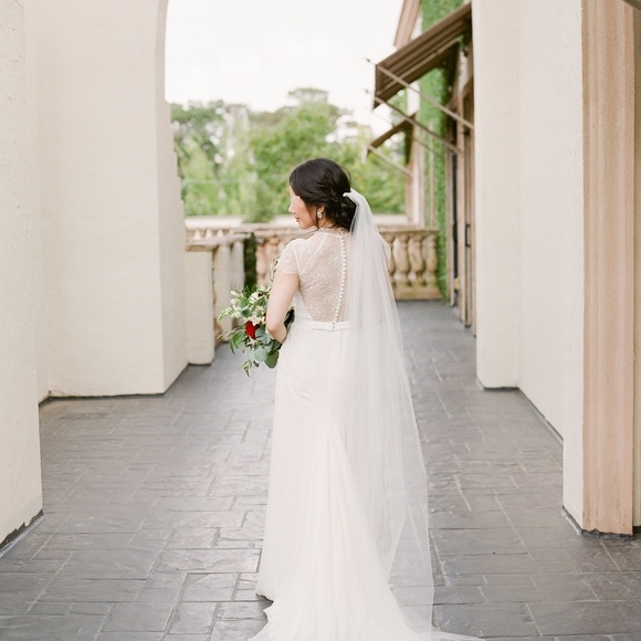 Jenny Packham Dentelle Wedding Dress - Picture 7 of 8